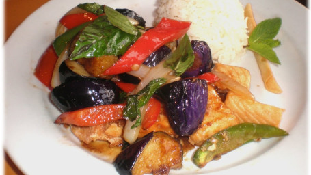 Thai Eggplant Stir Fry With Chili Basil Sauce