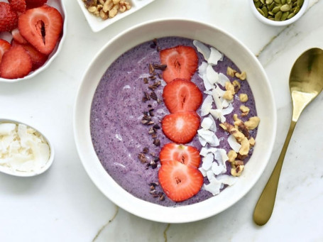 Blueberry Bomb Smoothie Bowl