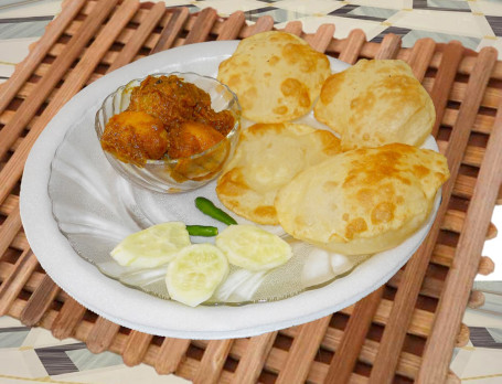 Luchi With Aloor Dum