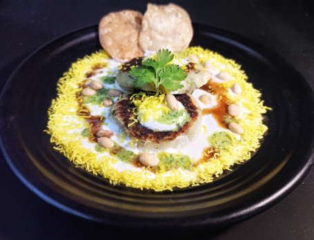 Aloo Tikki Chaat Curd Based