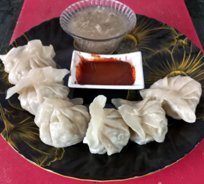 Chiken Steem Momo With Soup