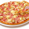 Pizza Champignons Zwiebeln et Peperoni