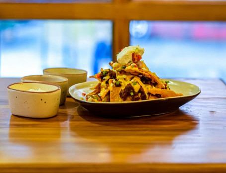 Nachos With Molten Cheese