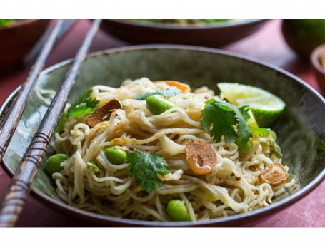 Veg Pan Fried Noodles Hakka