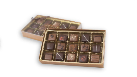 Assorted Classic Truffles (15 Pcs) (7.5 Oz)