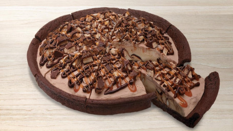 Made With Snicker Polar Pizza