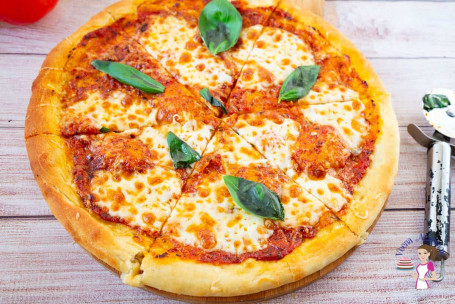 12 Large Queen Margherita Pizza