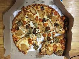 Large Chicken Dominator Pizza