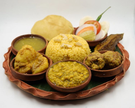 Basanti Pulao Chanar Dalna Mohabhoj Thali