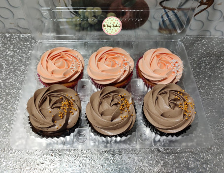 Chocolate Cup Cakes... 6 Psc