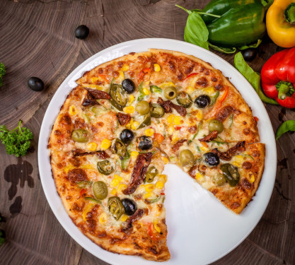 9 Veg Harmony Pizza