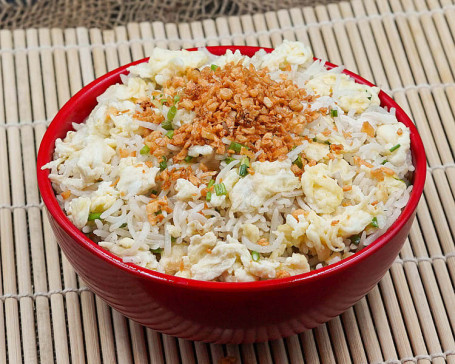 Egg Burnt Garlic Fried Rice [Serves 2]