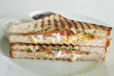 Sandwich Tomate Maïs Mayonnaise