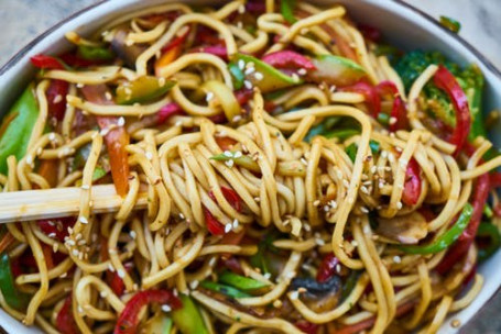 Vegetable Mandarin Noodles (Spicy)