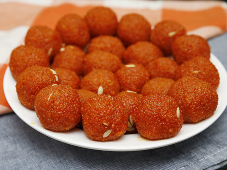 Ghee Laddu (1/4 Kg)