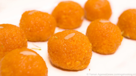 Mini Ghee Laddu (1/4 Kg)