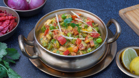 Balti Vegetable Curry (Serves 2-3)