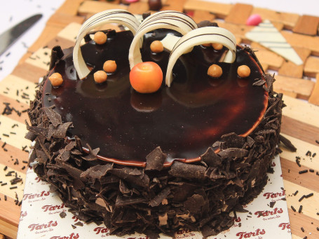 Chocolate Fudge Cake (1/2 Kg)