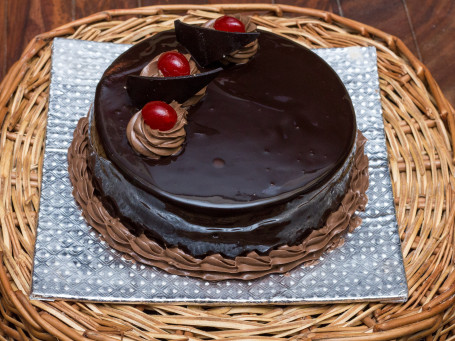 Eggless Chocolate Truffle Cake (500 Gms)