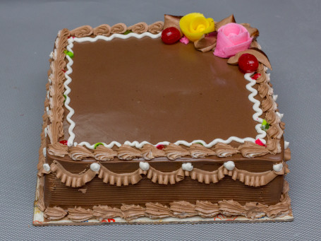 Chocolate Butter Cream Cake (500 Gm)