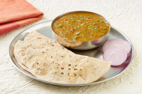 Homestyle Amritsari Dal And 3 Rotis