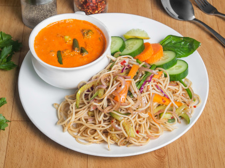 Red Thai Curry Thai Noodles Veg