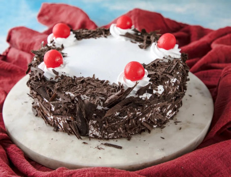 Black Forest Cake 1Kg 1/2 Kg Free