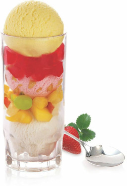 Gudbud Fruit Lassi