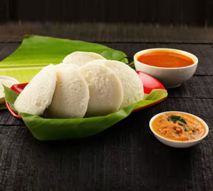 5 Idli+Chutney+Sambar