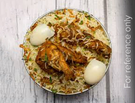 Chicken Biryani Sarved 4To5 Ppl