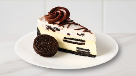 Oreo Cookies Cream Cheesecake Slice