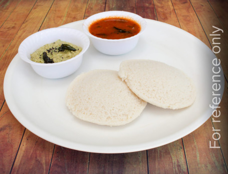 Idli Meen Kulambu (3 Pcs)