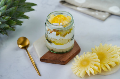 Gâteau En Pot À Dessert À L'ananas