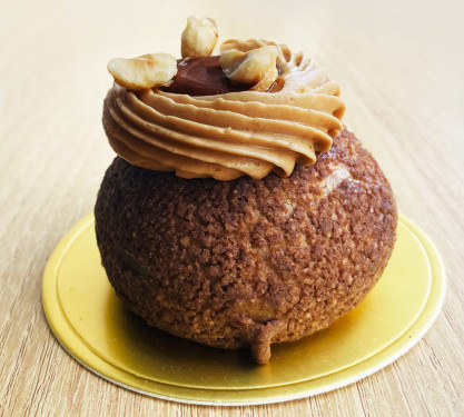 Hazelnut Choux [80 G]