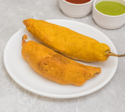 Aloo Mirchi Vada 2 Pcs)