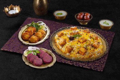 Combo Grande Célébration Avec Zaikedaar Paneer Biryani 2 Portions De Kebabs