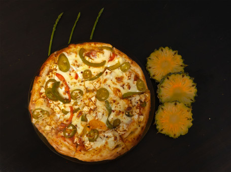 9 Jain Spiced Paneer Pizza