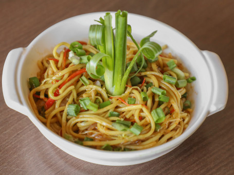 Veg Hakka Noodles 400Gm.