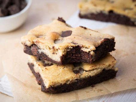 Eggless Cookie Brownie [1 Piece]