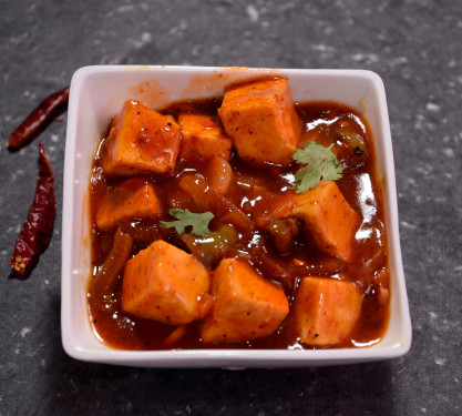 Paneer Chilly Gravy (6 Pc)