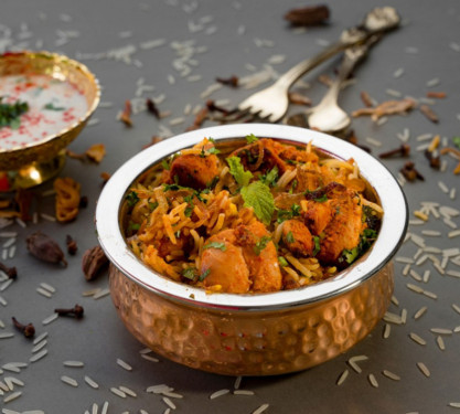 1/2 Tandoori Chicken Dum Biryani Boneless Combo