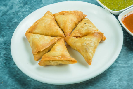 Navtad Samosa [6 Pieces]