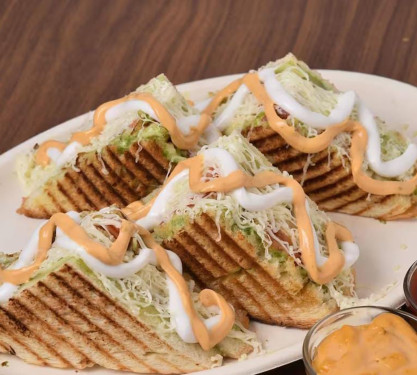 Tandoori Paneer Grill Sandwich (Two Slice)