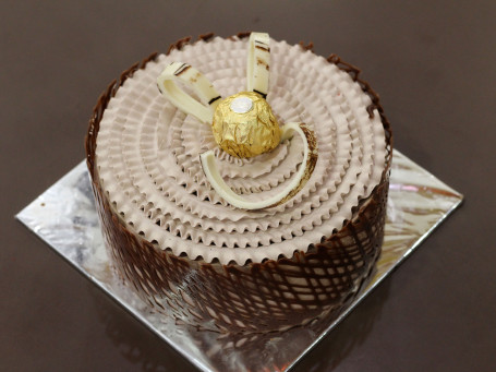 Ferrero Rocher Cake 500Gm (1 Pc)