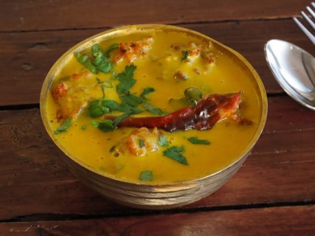 Kadhi Pakoda [Serves 1]