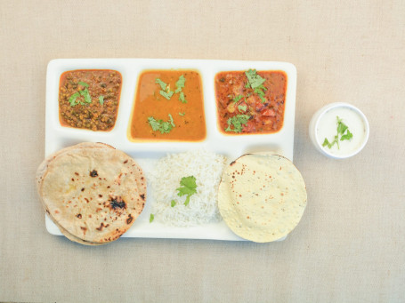 Gujarati Thali Aloo Rasavala Mug Masala Dal Rice 4 Butter Roti Papad