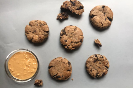 Peanut Butter Choco Chip Cookies (Box Of 6)