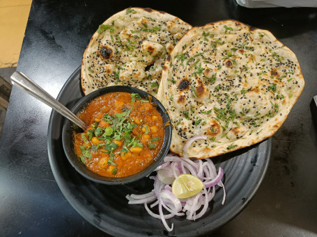 Cheese Chole Kulcha