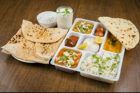 Royal Regular Punjab Thali