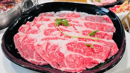 Dǐng Jí Hé Niú Ròu Supreme Marbled Wagyu Beef